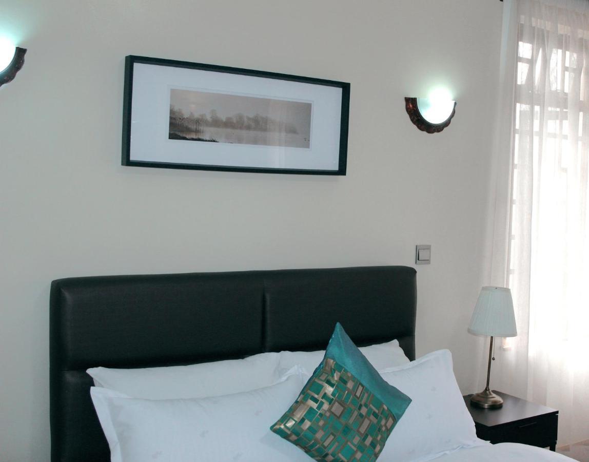 The Cottage Residence Karen ナイロビ エクステリア 写真